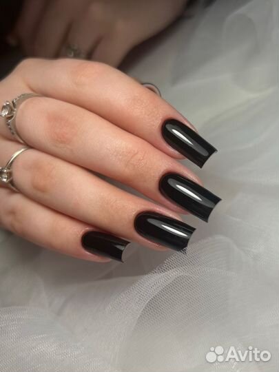 Маникюр и педикюр на дому