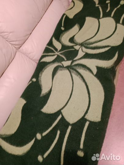 Одеяло шерстяное толстое