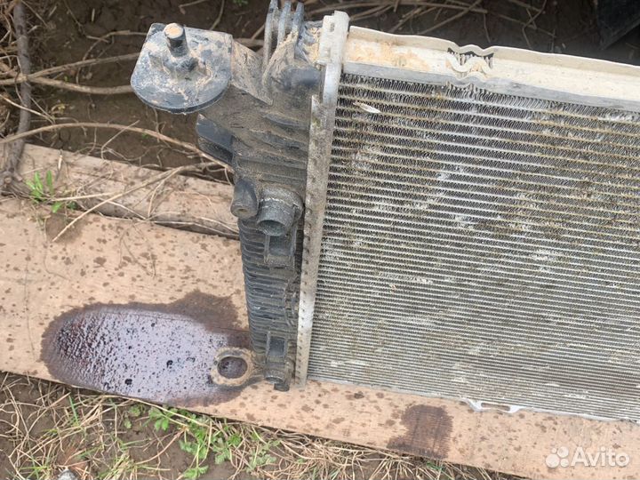 Радиатор охлаждения Audi A4