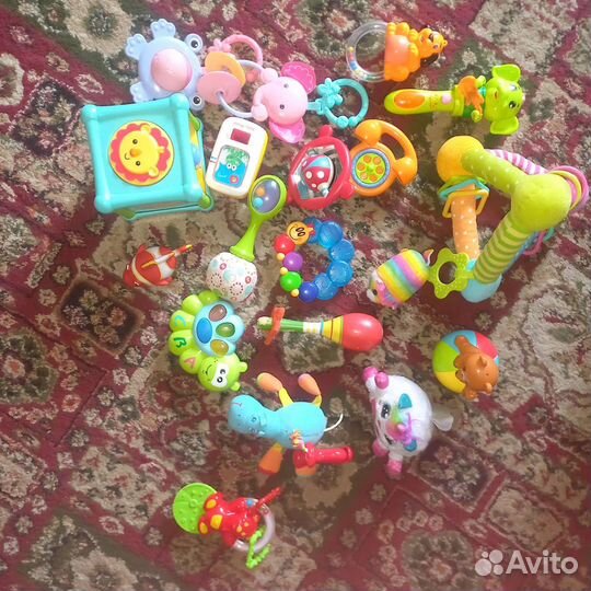 Игрушки на коляску, погремушка, грызуны