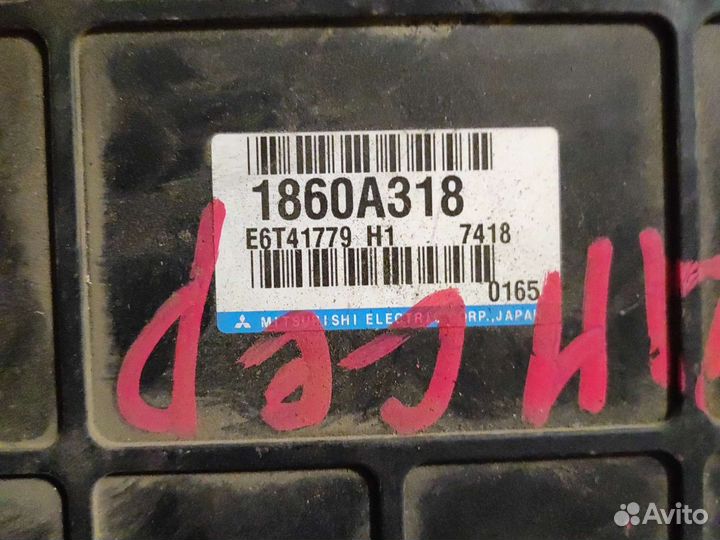 Блок управления двс Mitsubishi Lancer 1860A318