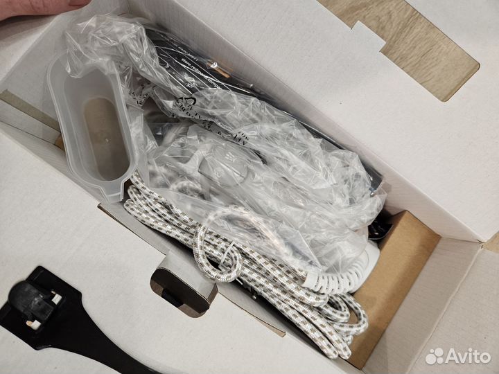 Утюг Redmond Skylron RI-C265S