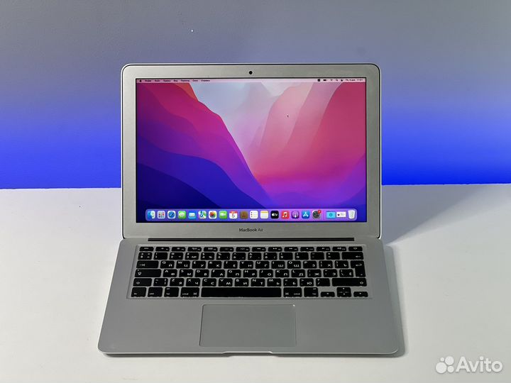 MacBook Air 13” 2017 Core i5 8g озу SSD диск