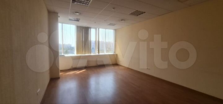 Офис с мокрой точкой, 52.5 м²