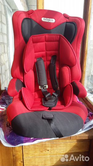 Детское автомобильное кресло 