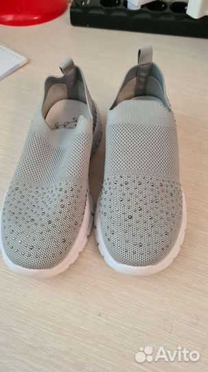 Кроссовки для девочки