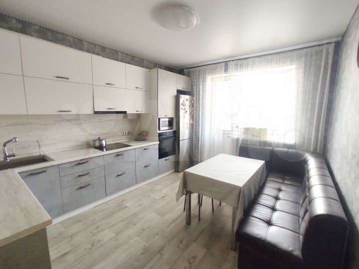 3-к. квартира, 95 м², 5/9 эт.