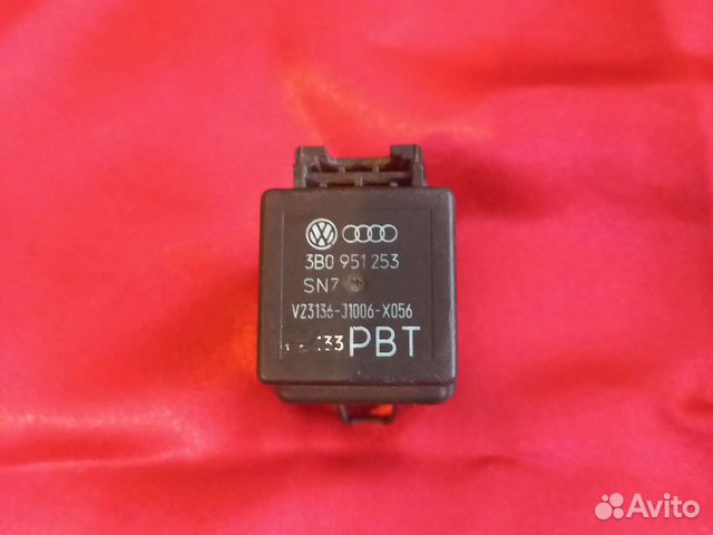 Реле обогрева ветрового стекла VW Audi Skoda Seat