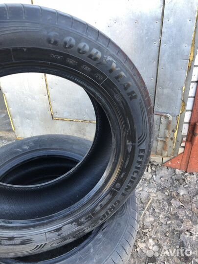 Goodyear EfficientGrip Performance 215/60 R16 95H