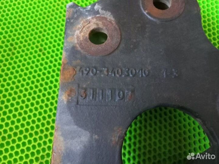 Кронштейн гура Камаз 5490 2018