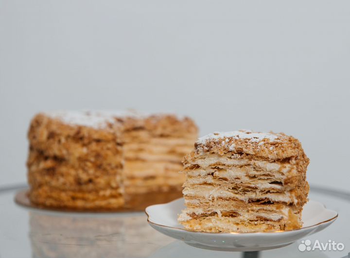 Домашние торты :Наполеон,Медовик и тд