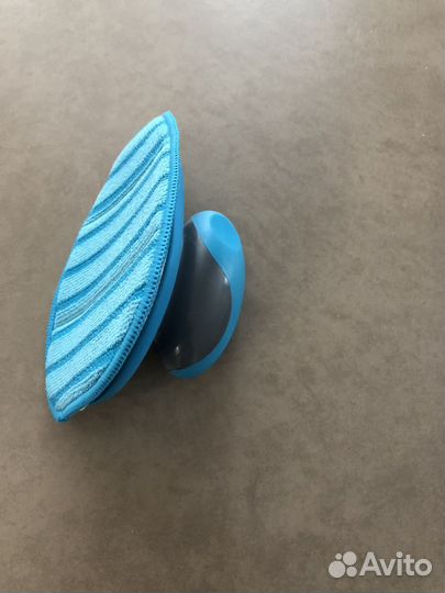 Насадка для уборки. белый кот