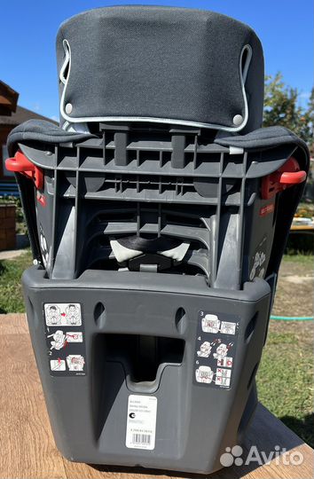 Кресло детское автомобильное carmate swing moon