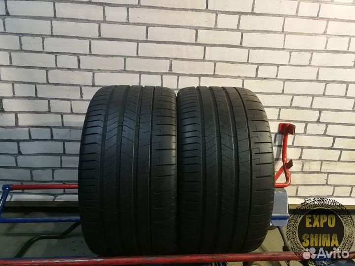 Pirelli P Zero PZ4 305/30 R21