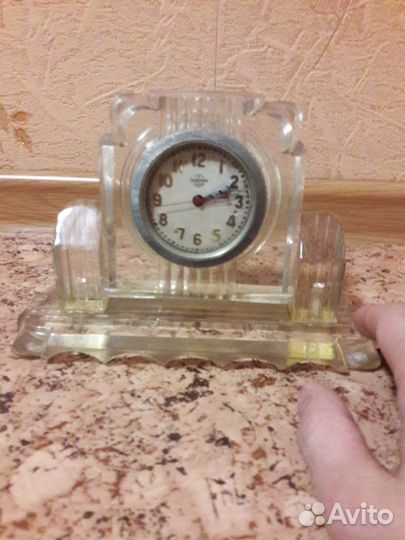 Настольные часы