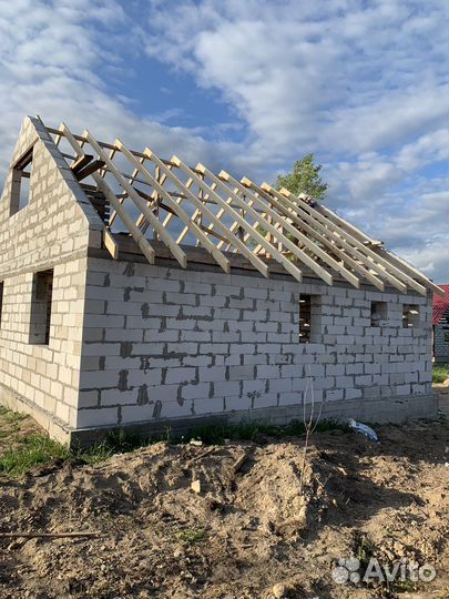 Бригада строителей