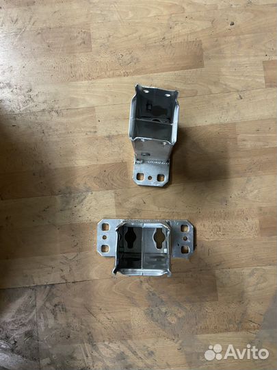 Крепления усилителя бампера bmw e 60