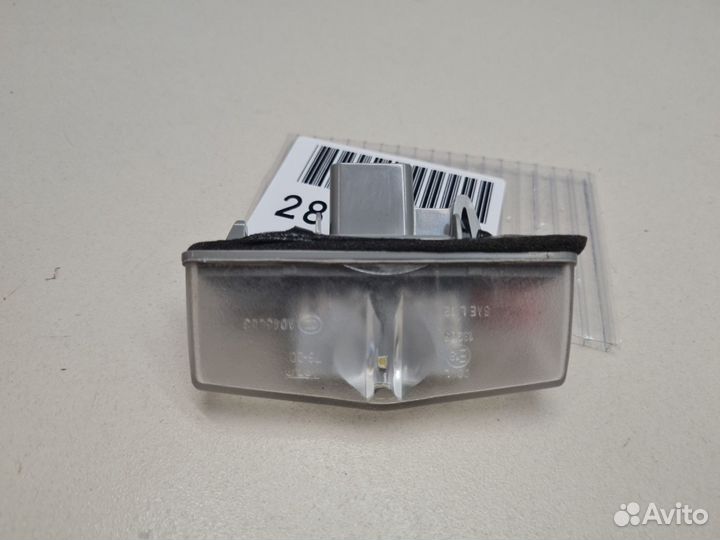 Фонарь подсветки номерного знака Lexus NX Z10 2014