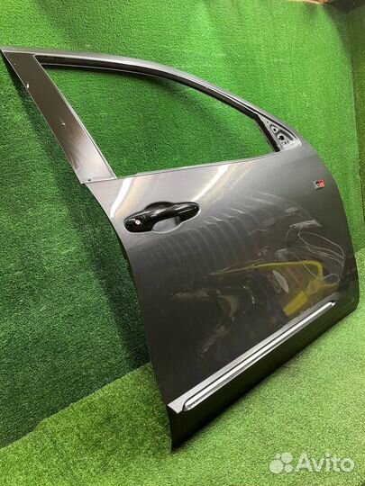 Передняя правая дверь toyota hilux 8 рестайлинг