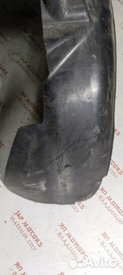 Подкрылок передний правый Audi A4 B6 универсал AMB