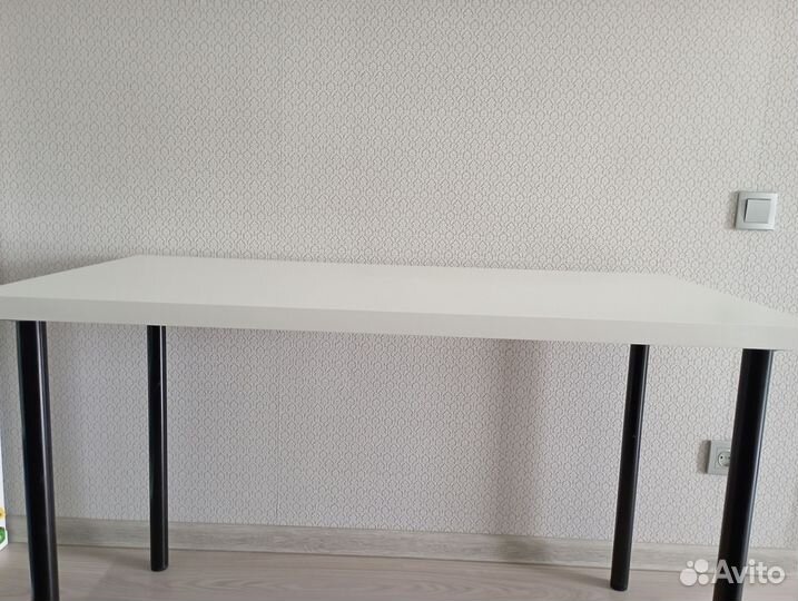 Письменный стол для школьника IKEA