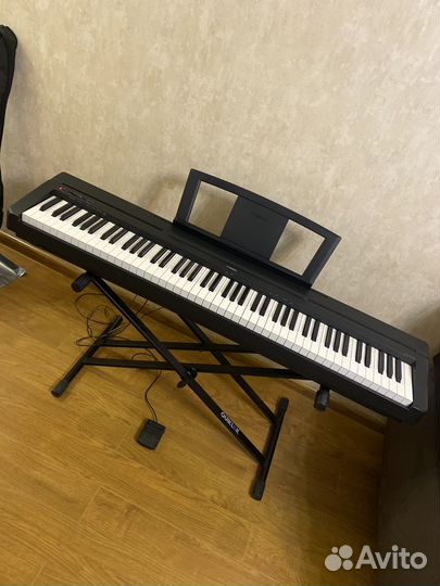 Цифровое пианино yamaha p 35 + стойка