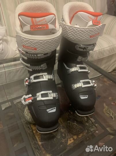 Горнолыжные ботинки Lange