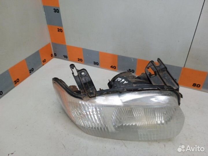 Фара правая Ford Escape EPF 3.0 2001