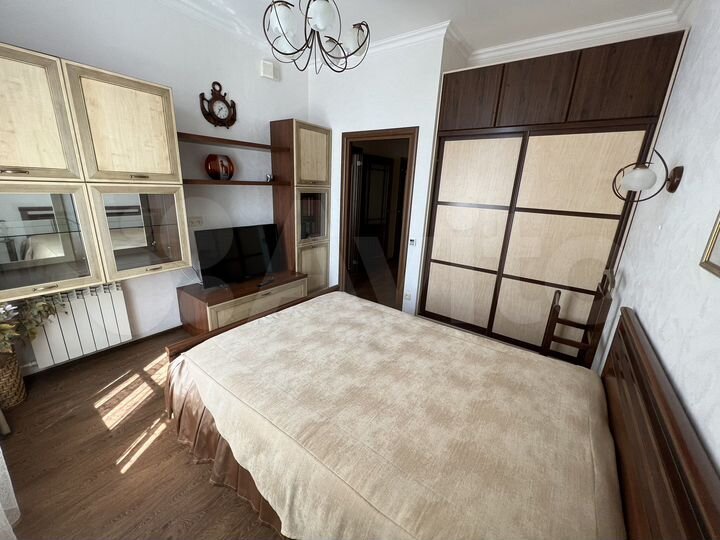 2-к. квартира, 70 м², 2/5 эт.