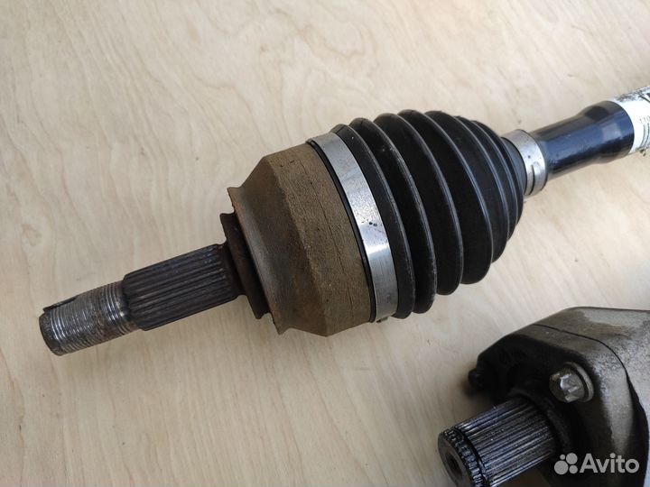 Привод правый на Opel Corsa D OPC