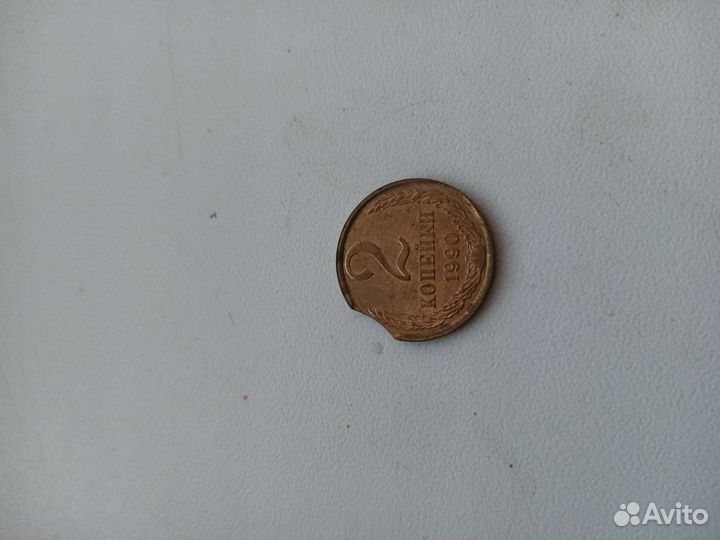 Монета с заводским браком