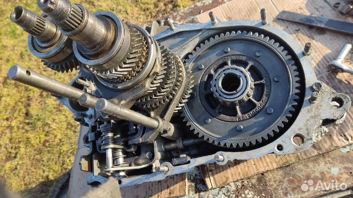 Продам коробку передач 2106,015,приора,10, ларгус
