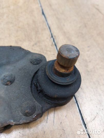 Рычаг подвески передний левый Ford Fiesta fujb