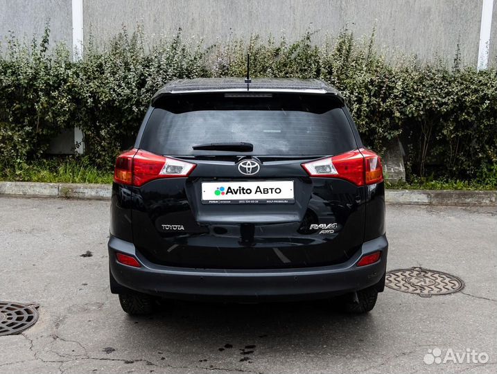 Toyota RAV4 2.2 AT, 2013, 120 354 км