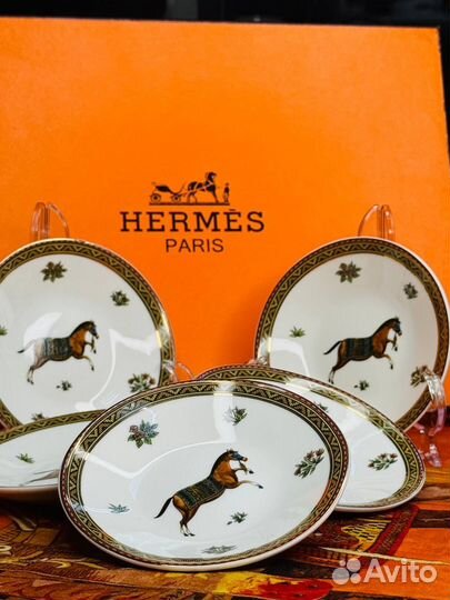 Комплект посуды Hermes фарфор