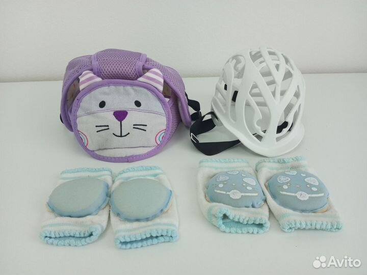 Детский шлем и наколенники для ползания
