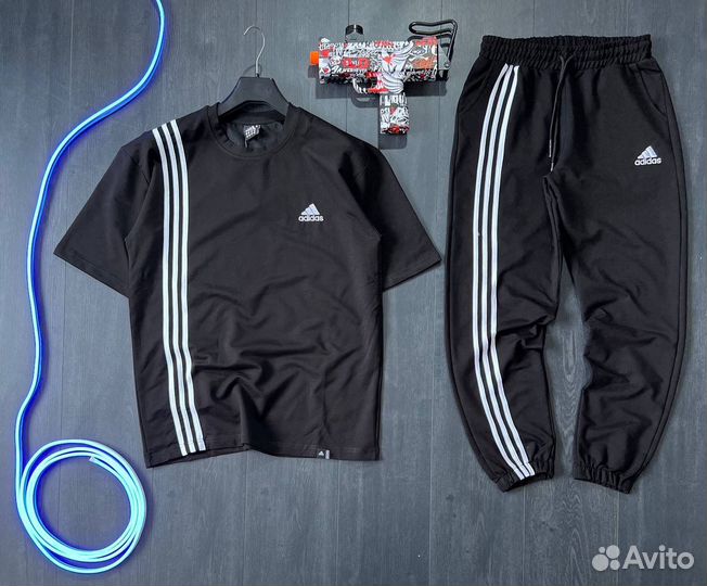 Спортивный костюм adidas мужской