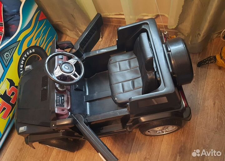 Детский электромобиль