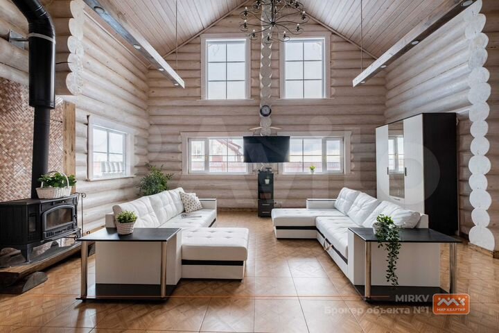 Дом 352,3 м² на участке 25 сот.