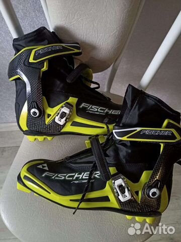 Лыжные ботинки,палкиFischer RCS Carbonlite Skating