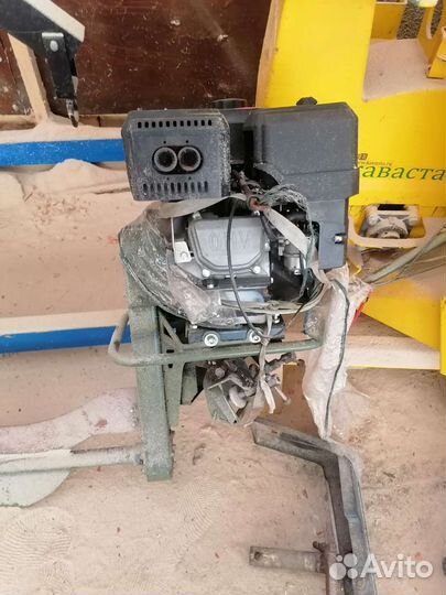 Лодочный мотор