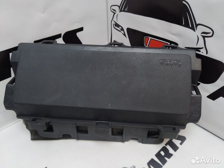 Подушка безопасности нижняя (для колен) Mitsubishi