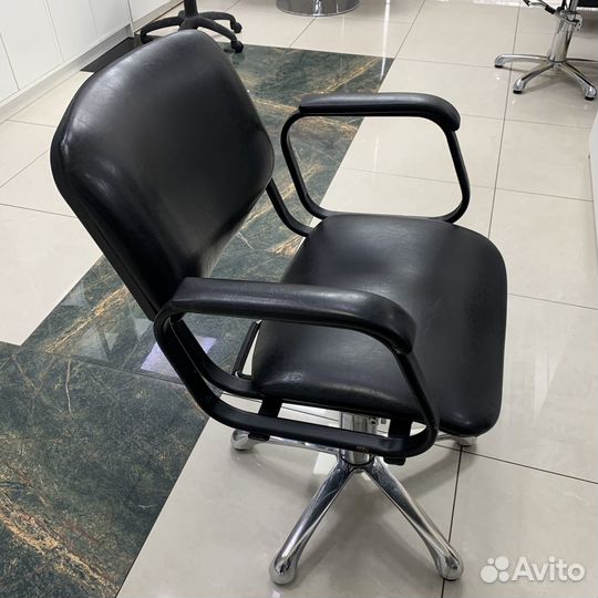 Кресло парикмахерское