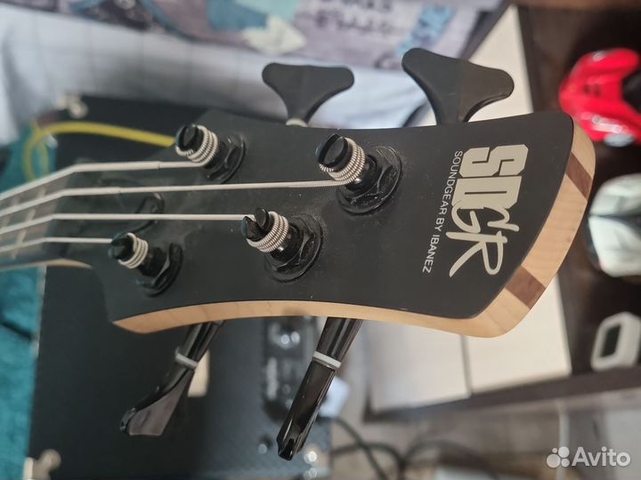 Бас гитара ibanez sr 300