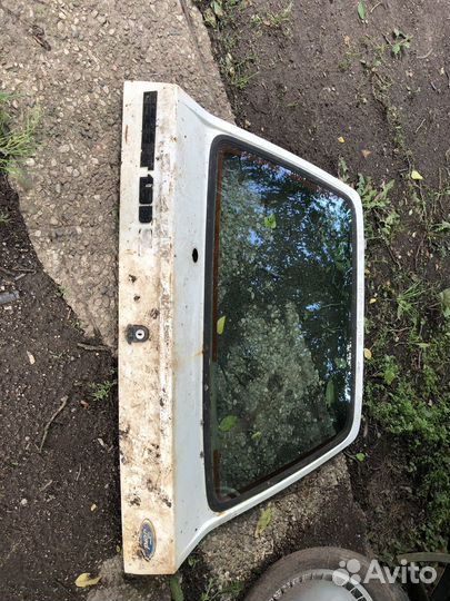 Крышка багажника ford Escort