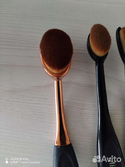 Кисти для макияжа натуральные