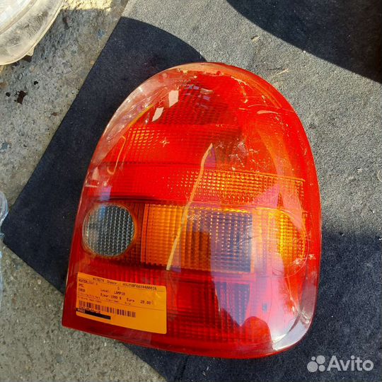 Opel corsa b задний правый фонарь