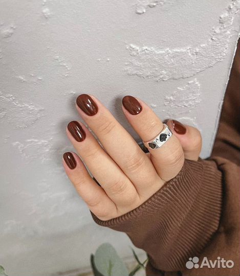 Маникюр и педикюр