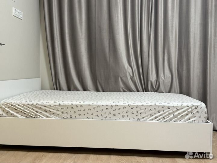 Кровать с матрасом 120х200