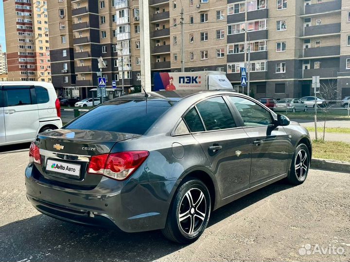 Chevrolet Cruze 1.8 AT, 2011, 143 000 км